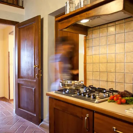 Fattoria Fibbiano ファームステイ Terricciola
